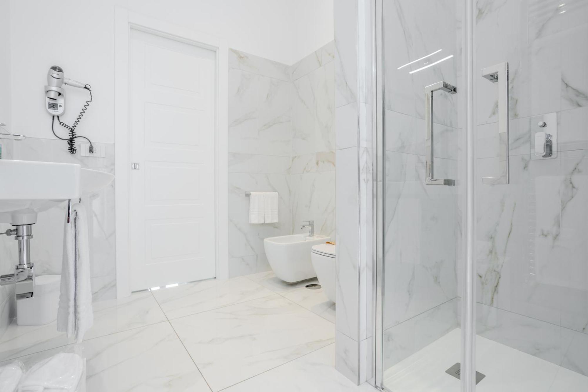 La Corte Dei Mille Luxury Affittacamere Napoli